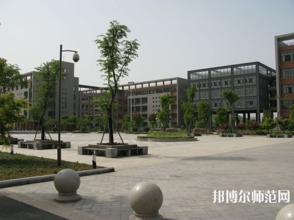 重慶第二農業(yè)幼師學校