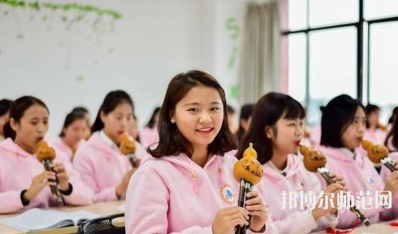 江西女生讀幼師學校學什么專業(yè)好