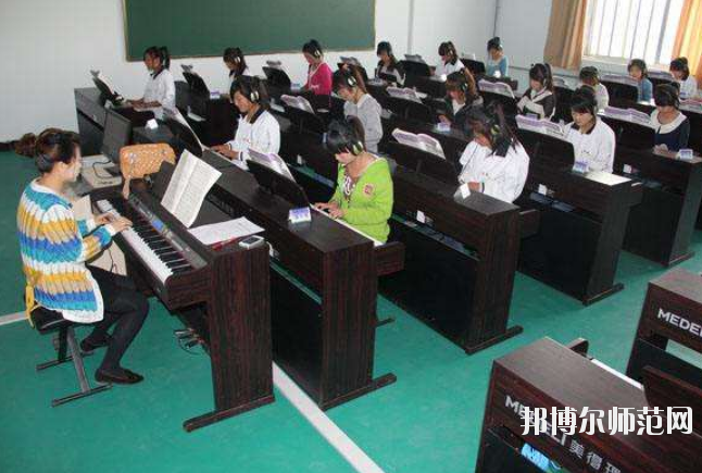 2020年現(xiàn)在幼師學校學什么專業(yè)好