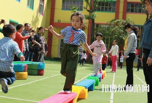 貴陽2020年中專幼師學(xué)?？梢钥即髮? width=
