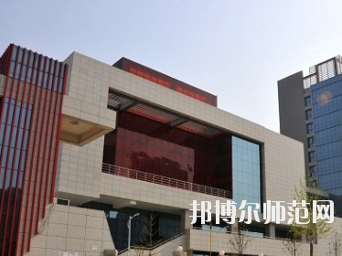鄭州2020年幼師學(xué)校中專升大?？际裁? width=