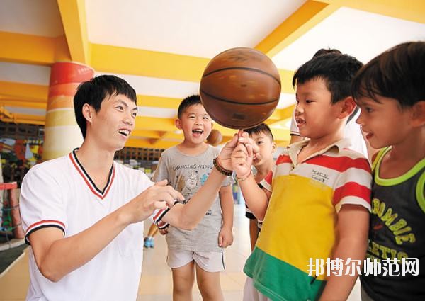 六盤(pán)水2021年女生上幼師學(xué)校學(xué)什么好