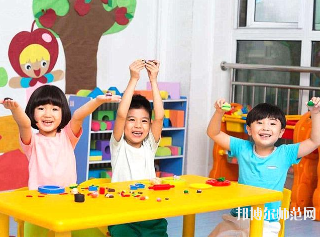 惠州2021年男生讀幼師學校學什么專業(yè)好